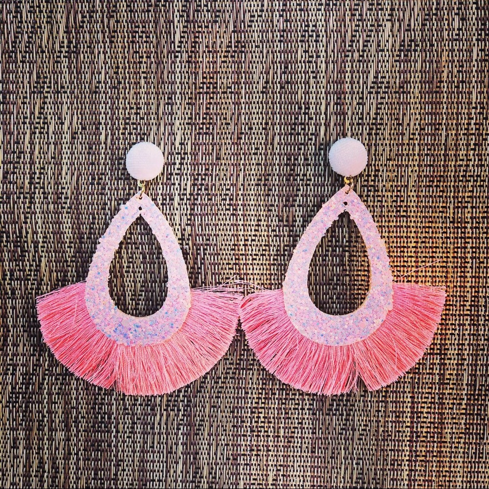 Tear drop tassel glitter earrings
